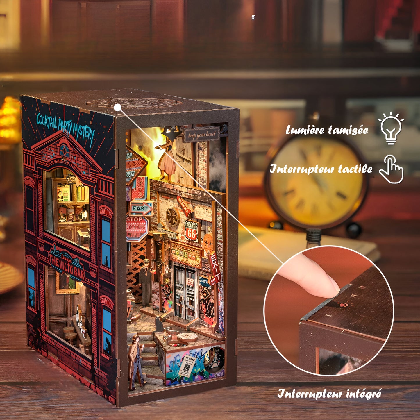 Book nook - The Long Goodbye