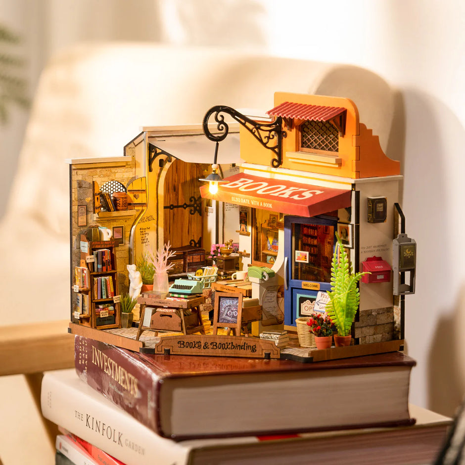Maison miniature - Corner bookstore