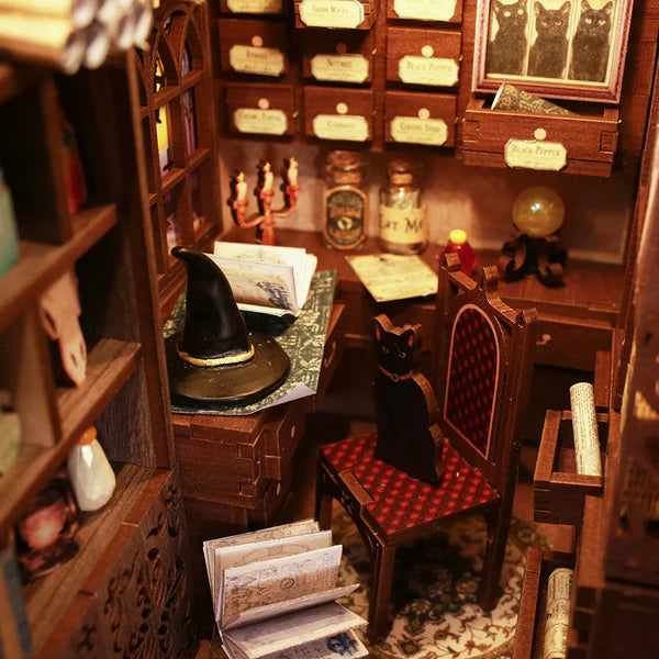 Book nook - Magic pharmacist