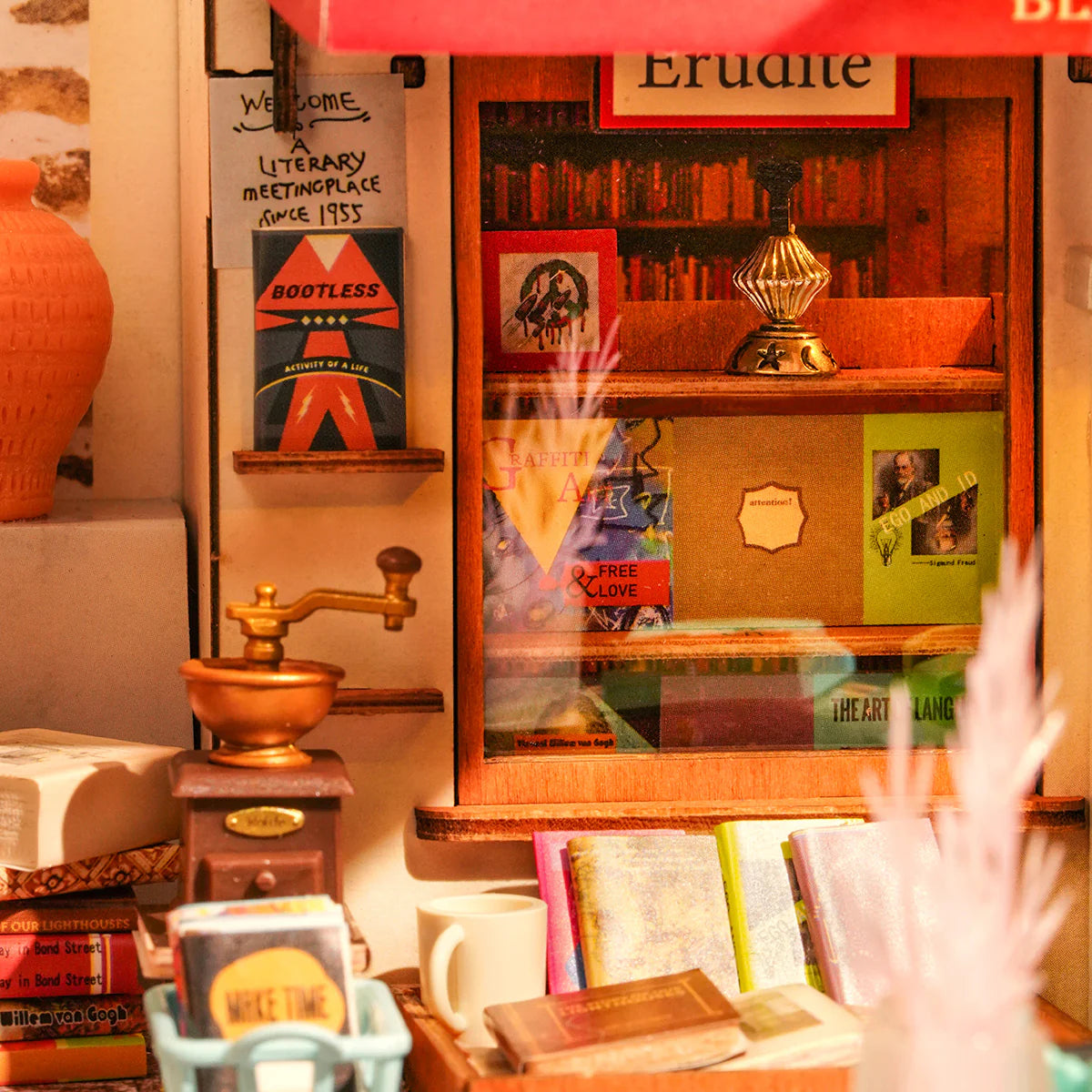 Maison miniature - Corner bookstore