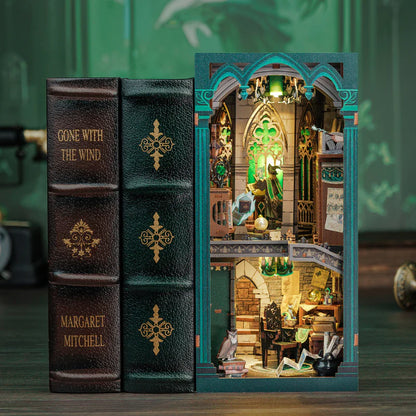 Book nook - Darkness Common room