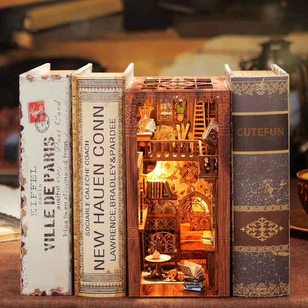 Book nook - Eternal Bookstore