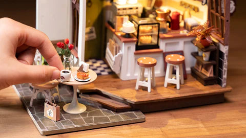 Maison miniature - Le café n°17