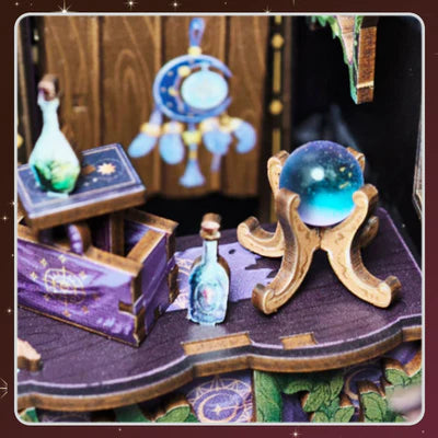 Maison miniature - The Astrology Bookshop